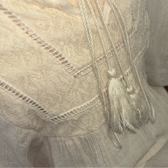 Women’s Cream Lace-Up Blouse - Picture 2 of 6